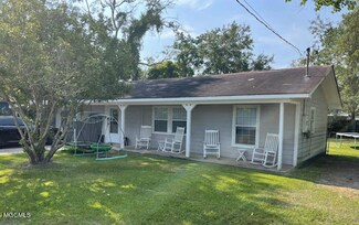 1806 Prospect Ave, Pascagoula, MS 39567