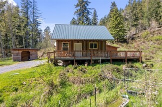 10915 524th St E, Eatonville, WA 98328