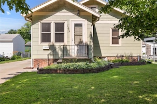 4104 1st St, Des Moines, IA 50313