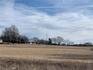 2105 Vilas St, Leavenworth, KS 66048