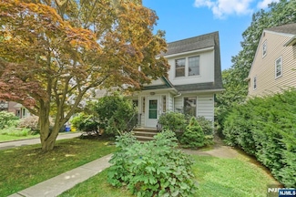 160 Sherman Ave, Teaneck, NJ 07666