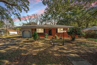 4622 Shawnee St, North Charleston, SC 29405