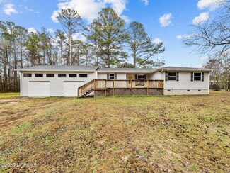114 Herbert Bronner Ln, Beulaville, NC 28518