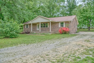 6674 Putnam St, Baxter, TN 38544