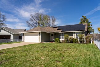 3386 Lyndsey Ln, Anderson, CA 96007
