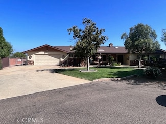 1555 Washington St, Ramona, CA 92065