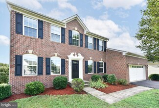 2304 Buoy Ct, Woodbridge, VA 22191