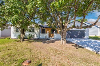 4629 Farmstead St, Bel Aire, KS 67220
