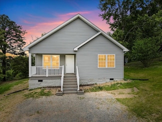 163 Bridge St, Pulaski, VA 24301