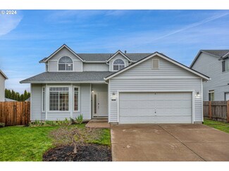 2737 Citadel St, Woodburn, OR 97071