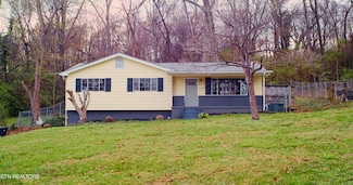 3429 Peachwood Rd, Knoxville, TN 37921