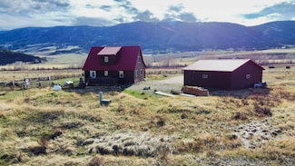 40 6 Bar Rd E, Centennial, WY 82055