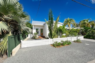 1233 Washington St, Key West, FL 33040