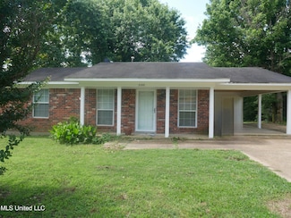 5149 Gray Dr, Horn Lake, MS 38637