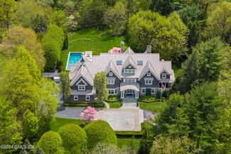 74 Lower Cross Rd, Greenwich, CT 06831