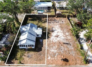 1016 38th St W, Bradenton, FL 34205