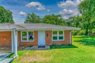 613 W Irvine Ave, Florence, AL 35630