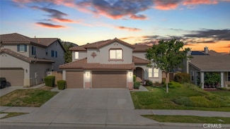 32367 Whispering Willow Dr, Lake Elsinore, CA 92532