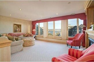 220 Commercial St Unit 5B, Boston, MA 02109