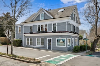 200 Division St Unit 2C, Sag Harbor, NY 11963