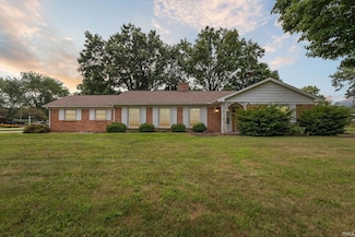 9803 Sunnyside Dr, Plymouth, IN 46563