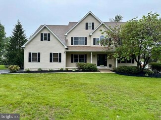 10 Evans Ln, Lawrence Township, NJ 08648