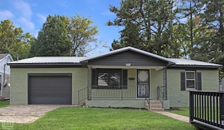 107 E Elm St, Harrisburg, AR 72432