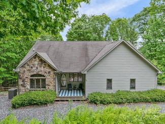 48 Grouse Thicket Rd, Mars Hill, NC 28754