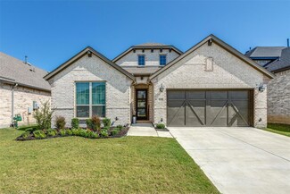 525 Cedarwood St, Aubrey, TX 76227