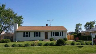 2708 Theresa Ave, Waukegan, IL 60085