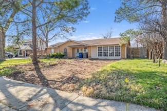 221 W Park St, Little Elm, TX 75068