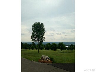 5860 Hampton Cir, Mount Morris, NY 14510