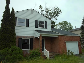 38014 Mallast St, Harrison Township, MI 48045