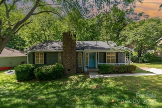 9021 Louvaine Dr, Charlotte, NC 28227