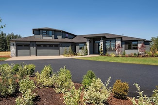 7831 W Flathead Lake St, Eagle, ID 83616