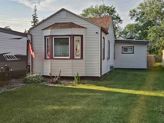 2744 Schemm St, Saginaw, MI 48602