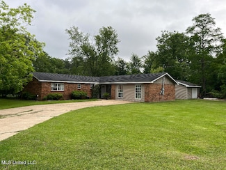 10108 Ridgeline Dr, Moss Point, MS 39562