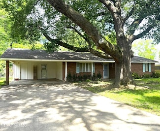 110 Pecan Way, Natchez, MS 39120