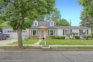 637 Arthur Ave, Pontiac, MI 48341