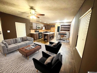 20161 Daniel Ln Unit 10, Plaquemine, LA 70764