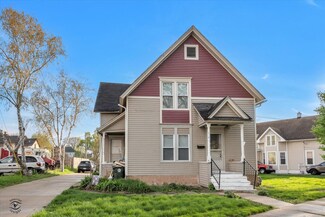 212 Williams St, Aurora, IL 60506