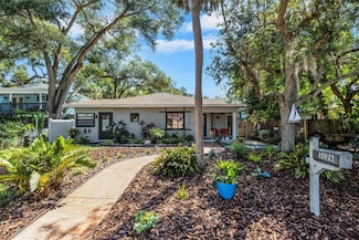 3026 51st St S, Gulfport, FL 33707