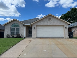 9005 Stillwater Trail, Fort Worth, TX 76118