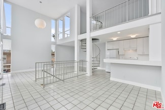 114 Fleet St, Marina Del Rey, CA 90292