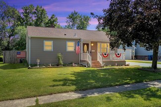 269 Washington St, Lowell, IN 46356
