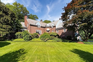 34 Woodbine Rd, Belmont, MA 02478