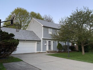 131 Berkshire Dr, Williamstown, MA 01267