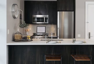 13-33 Jackson Ave Unit 5-F, Long Island City, NY 11101