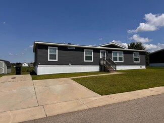 11821 Northern Shores, Holland, MI 49424
