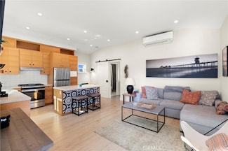 8395 Doncaster Dr, Huntington Beach, CA 92646